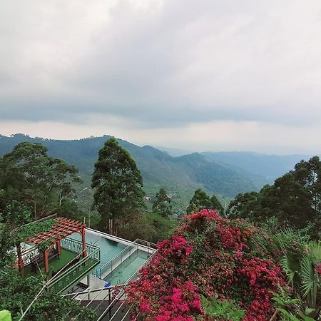 Fragrant Nature Munnar - A Five Star Classified Hotel Exterior foto