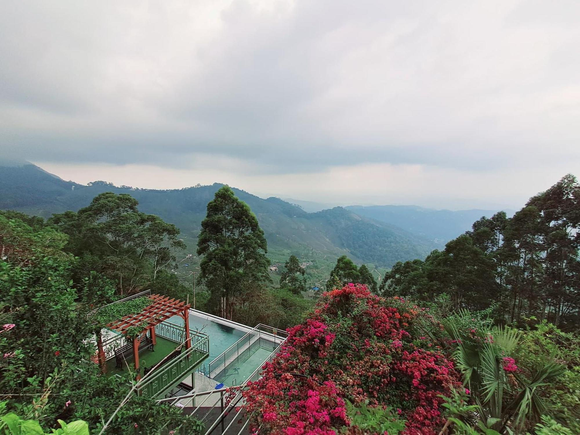 Fragrant Nature Munnar - A Five Star Classified Hotel Exterior foto