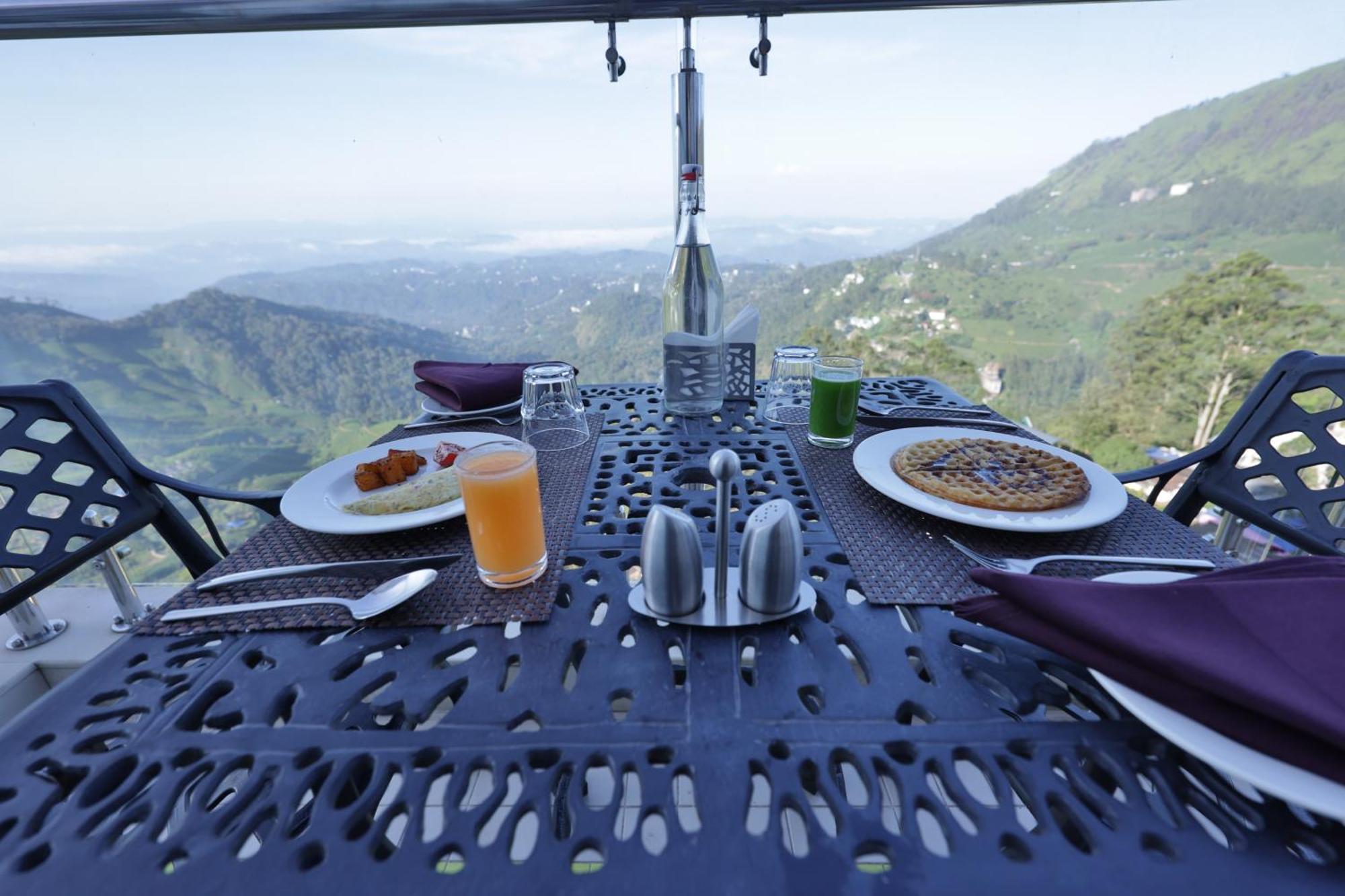 Fragrant Nature Munnar - A Five Star Classified Hotel Exterior foto