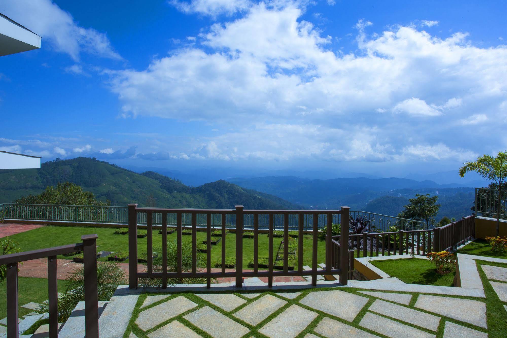 Fragrant Nature Munnar - A Five Star Classified Hotel Exterior foto